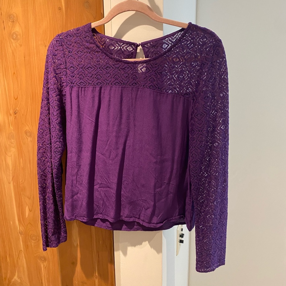 Lace flowy top